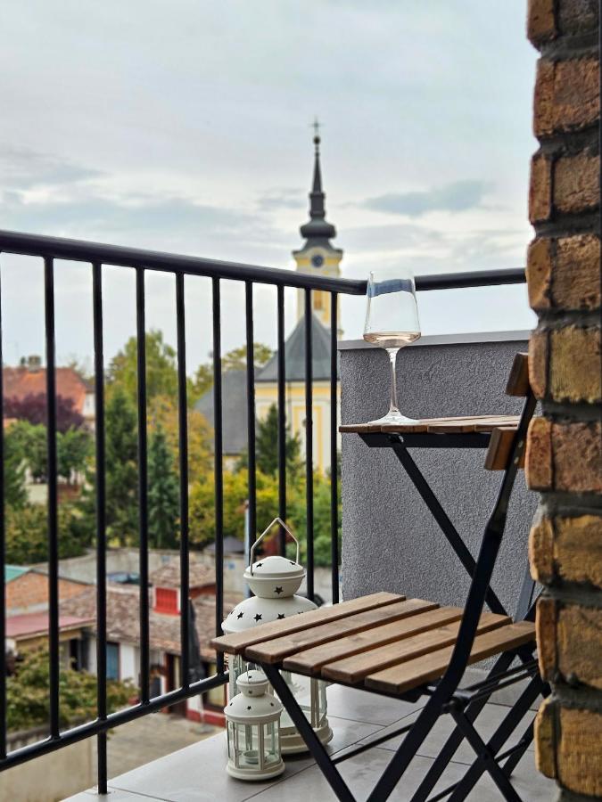 Roman Apartman Sremska Mitrovica Exterior foto